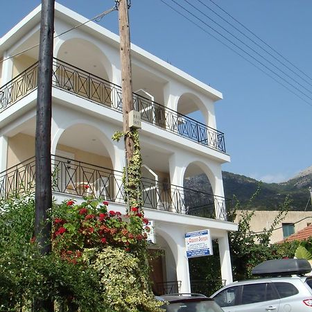 Captain Georgio Apartments Poros  Exterior photo