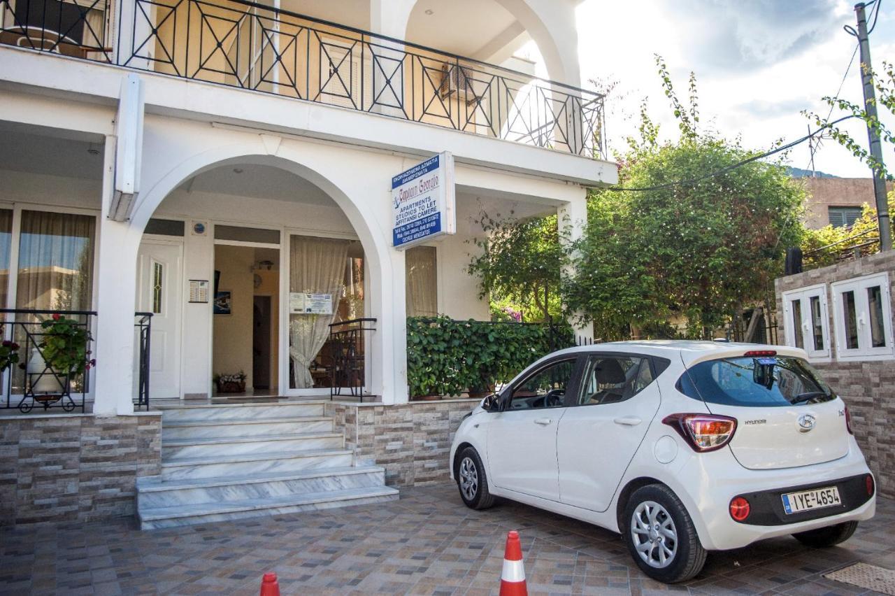 Captain Georgio Apartments Poros  Exterior photo