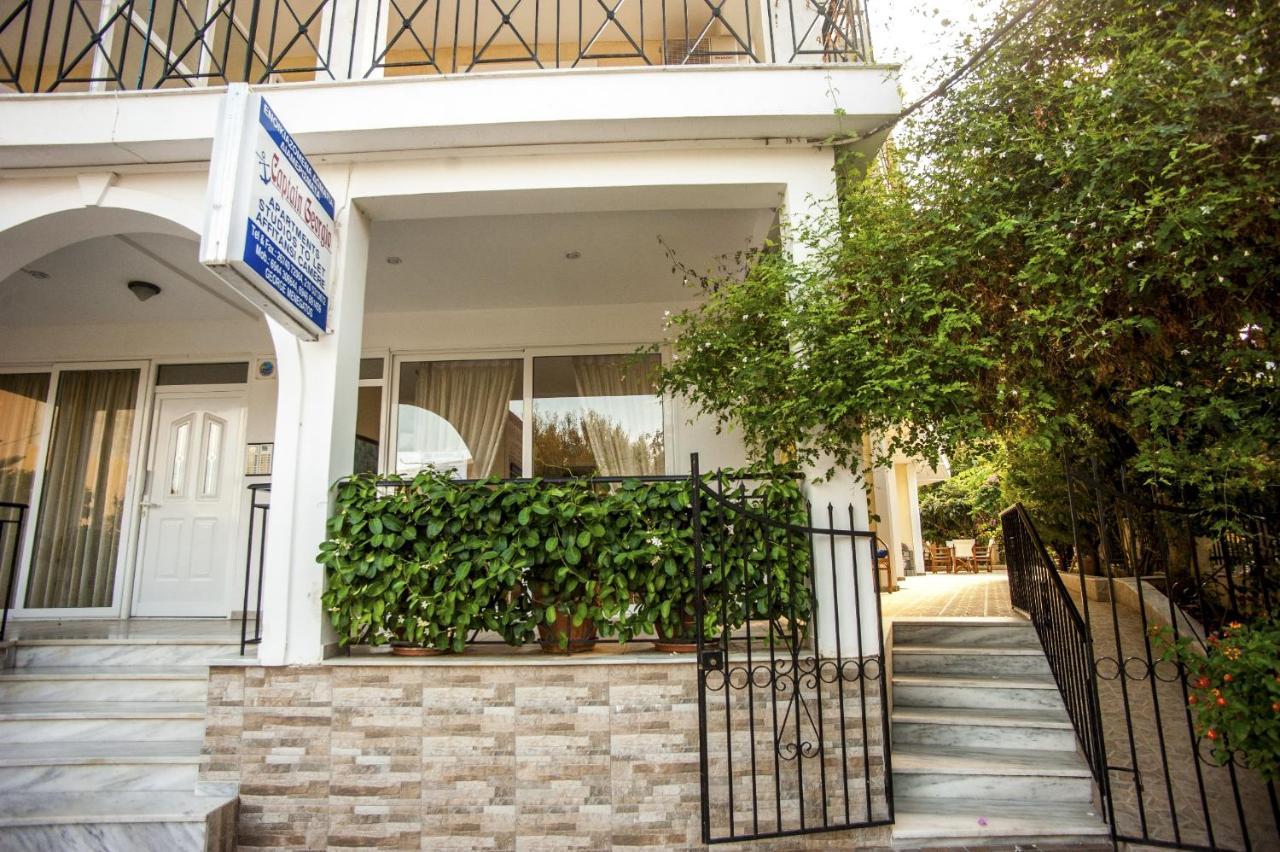 Captain Georgio Apartments Poros  Exterior photo