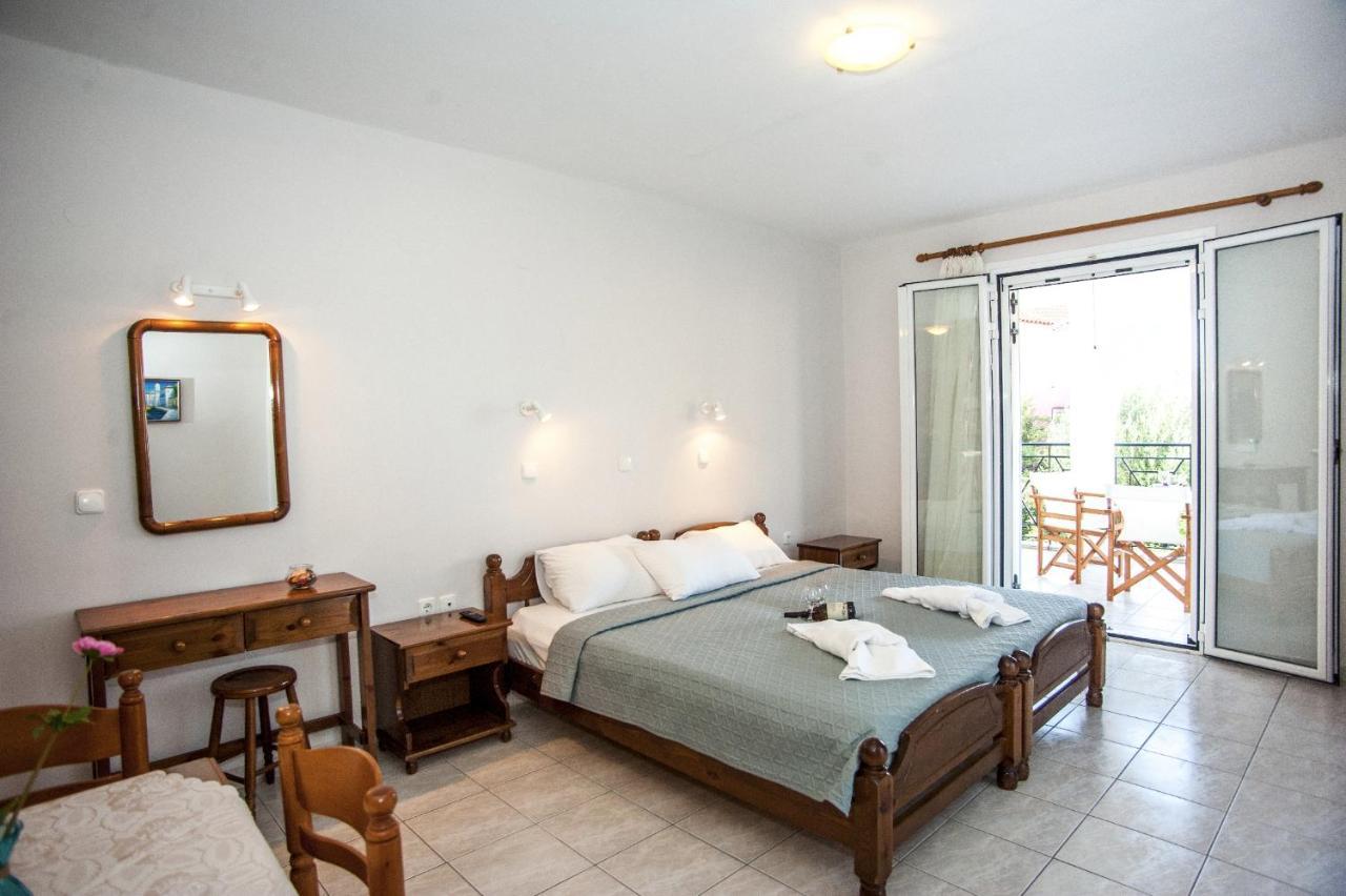 Captain Georgio Apartments Poros  Exterior photo