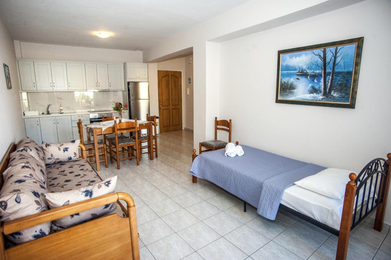 Captain Georgio Apartments Poros  Exterior photo