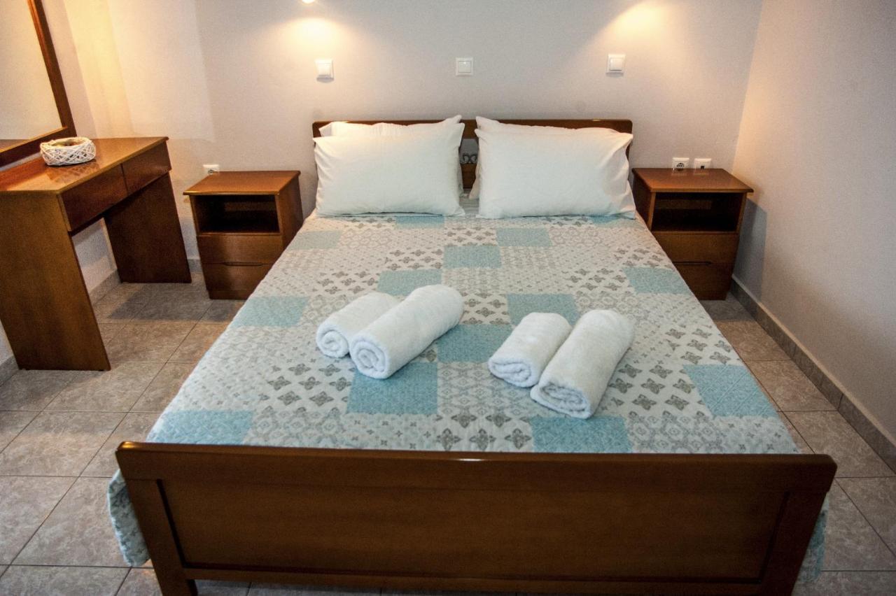 Captain Georgio Apartments Poros  Exterior photo